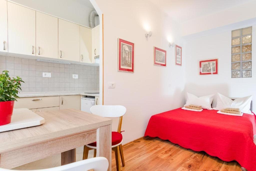 Apartments Yoe Σπλιτ Εξωτερικό φωτογραφία