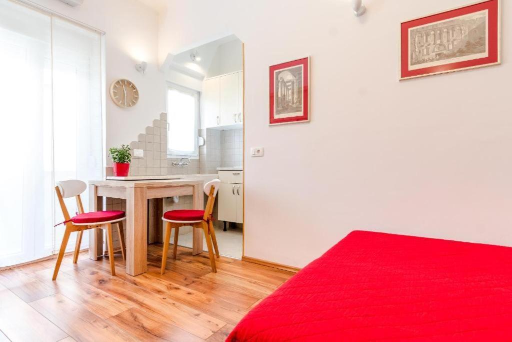 Apartments Yoe Σπλιτ Εξωτερικό φωτογραφία