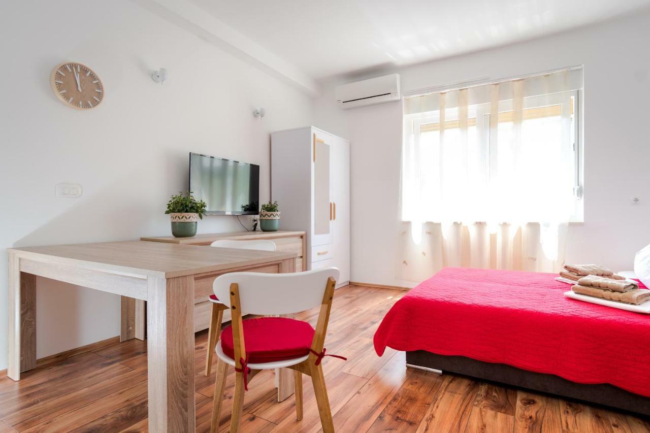 Apartments Yoe Σπλιτ Εξωτερικό φωτογραφία
