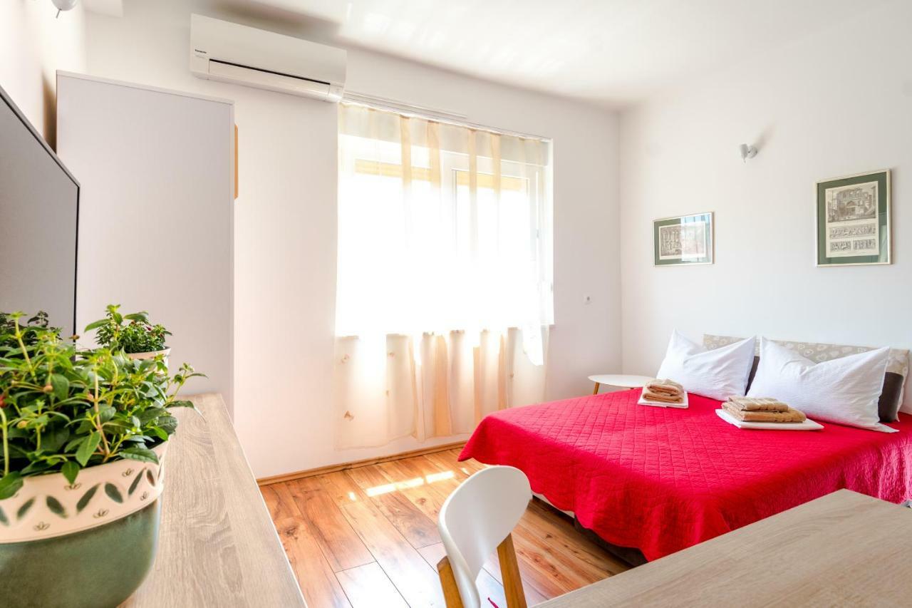 Apartments Yoe Σπλιτ Εξωτερικό φωτογραφία